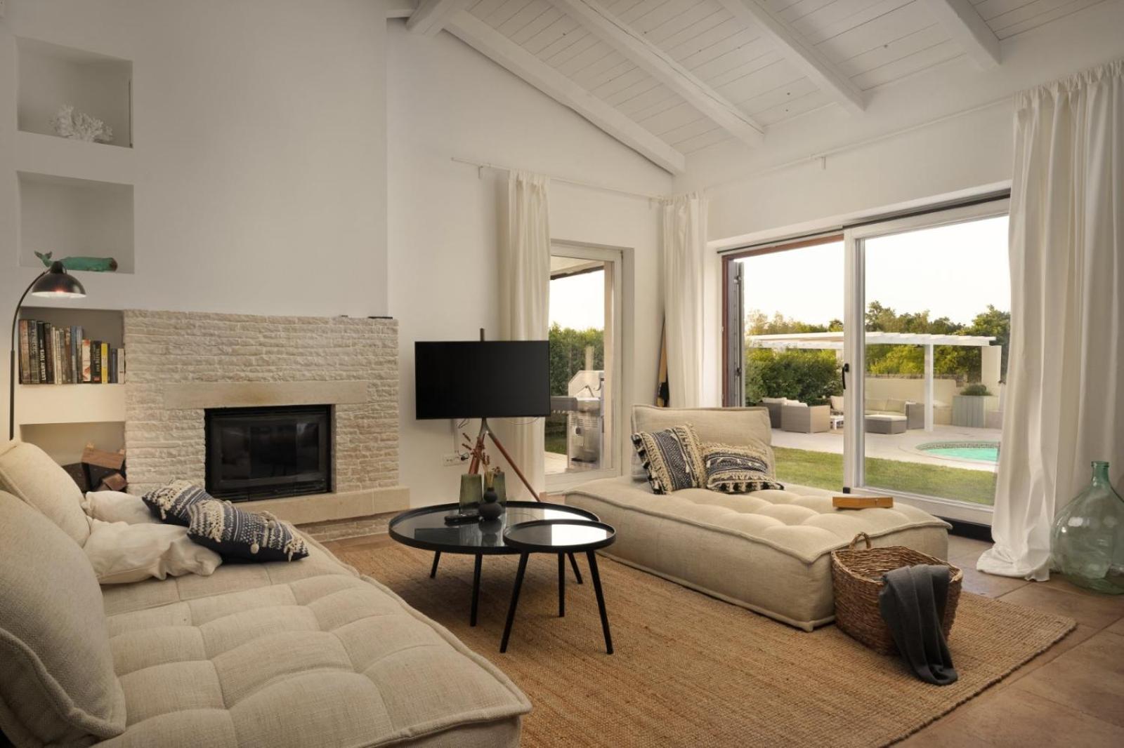 Luxury Villa In Istria - 9,000 Sqm Private Estate With Pool & Sauna, 15 Min To Sea, Near Fazana, 3 Bedrooms Juršići Bagian luar foto